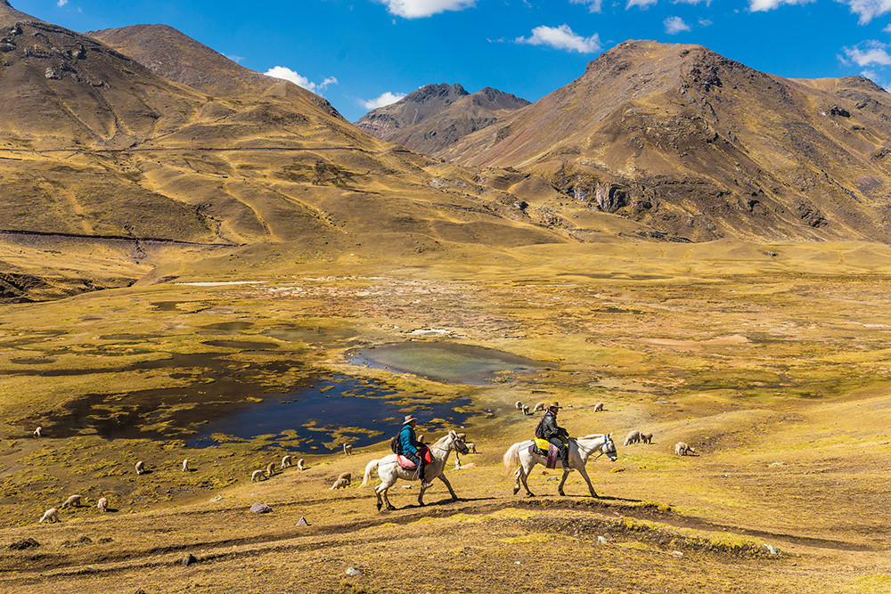 Trekking auf dem Apus Trail zum Regenbogenberg - Lateinamerika